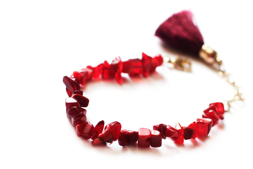January Birthstone Jewelry: Garnet Rings, Necklaces & More