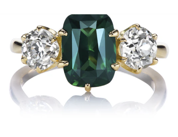 Women's Vintage Jewelry