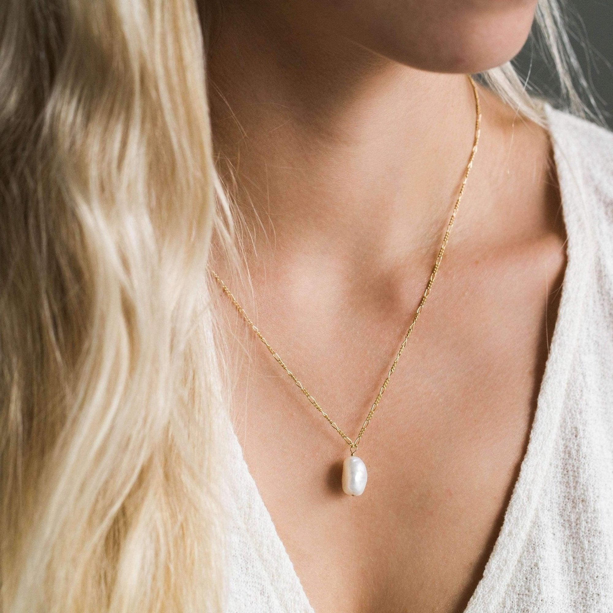 Gold Pearl Necklace