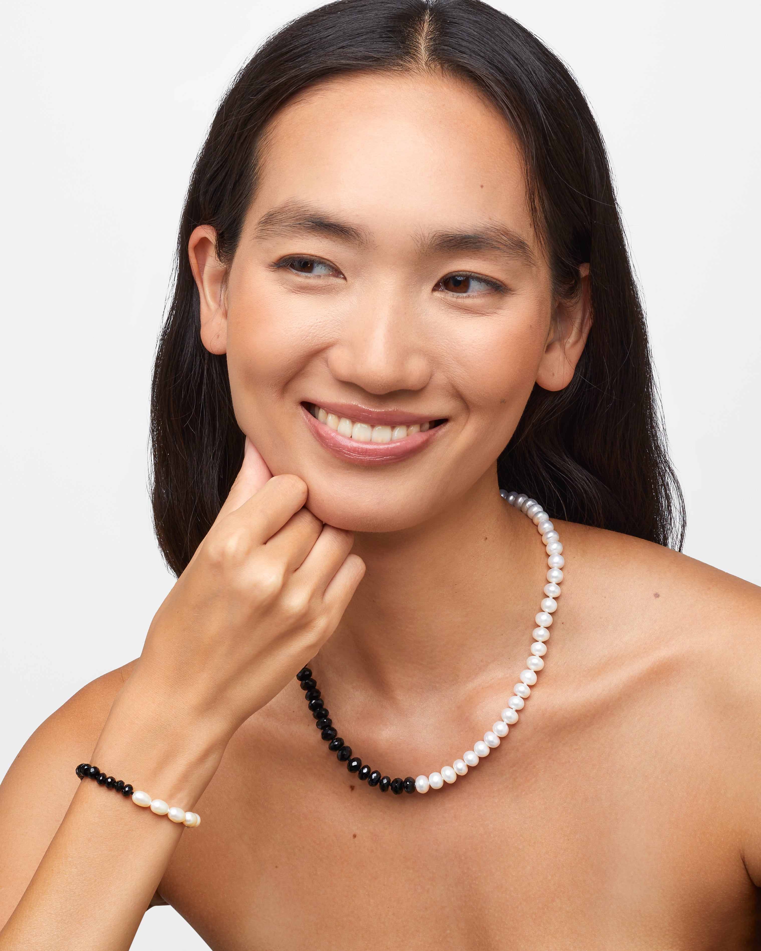 Noir & Pearl Spinel Bracelet