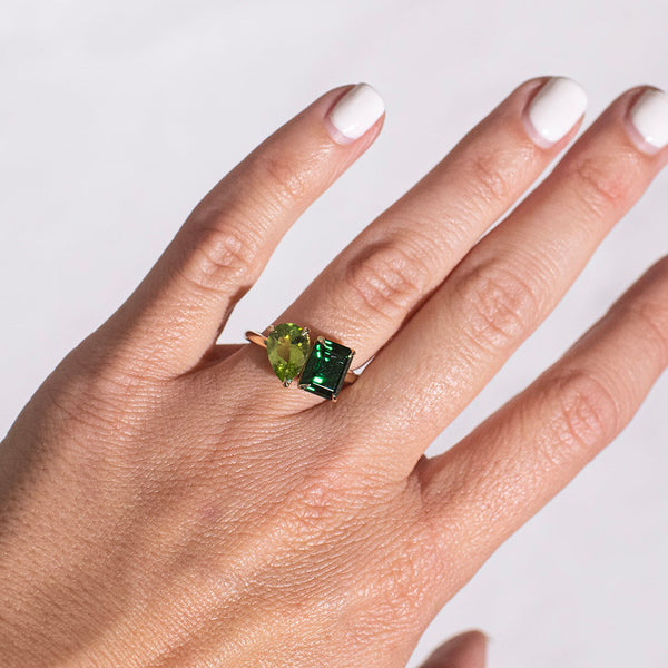 Emerald Harmony Ring Detail