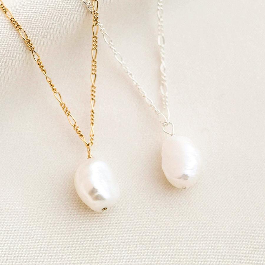 Gold Pearl Necklace