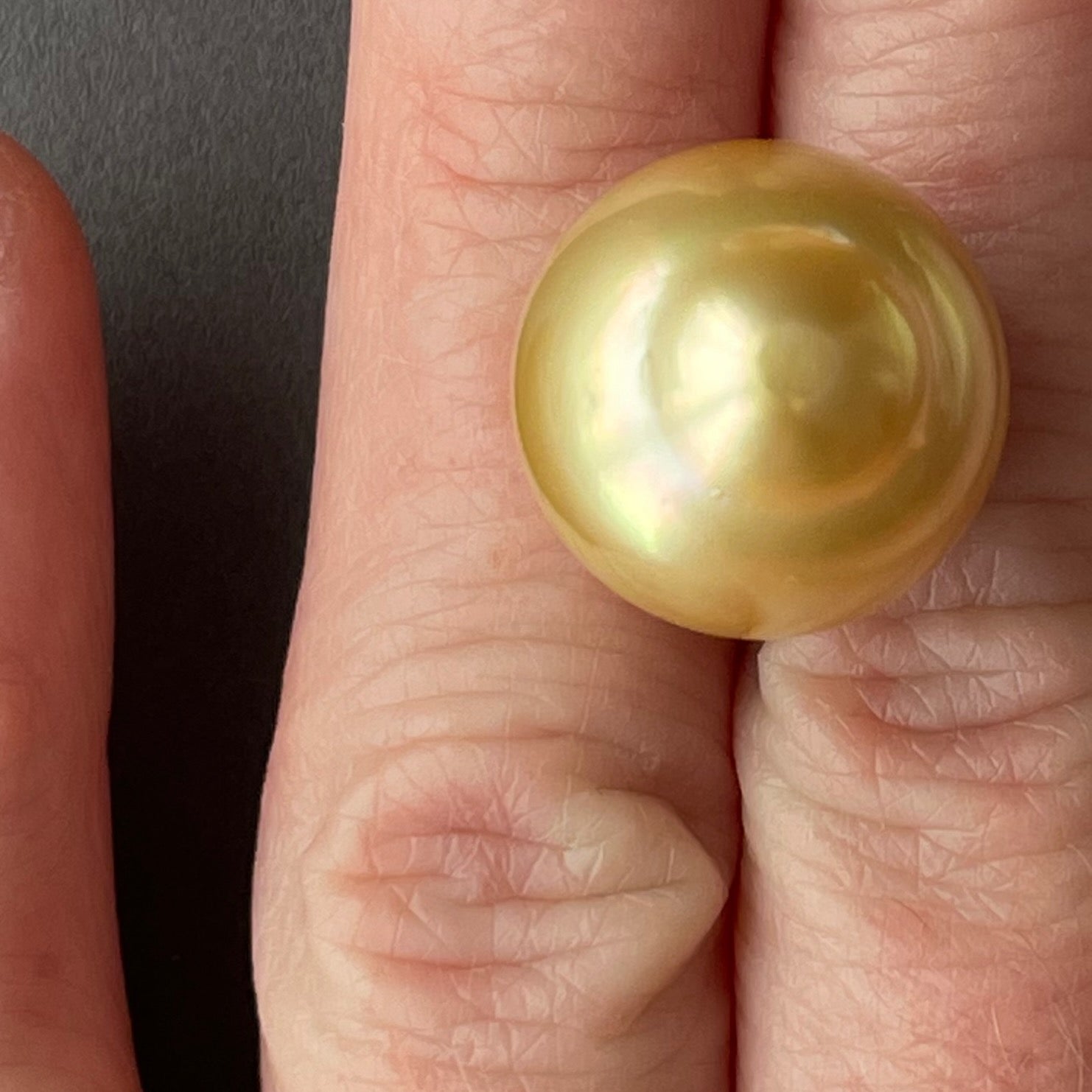 Golden Glow Loose Pearl Charm