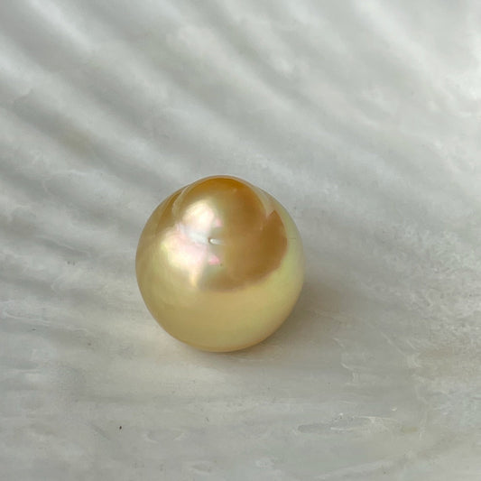 Golden Glow Loose Pearl Charm